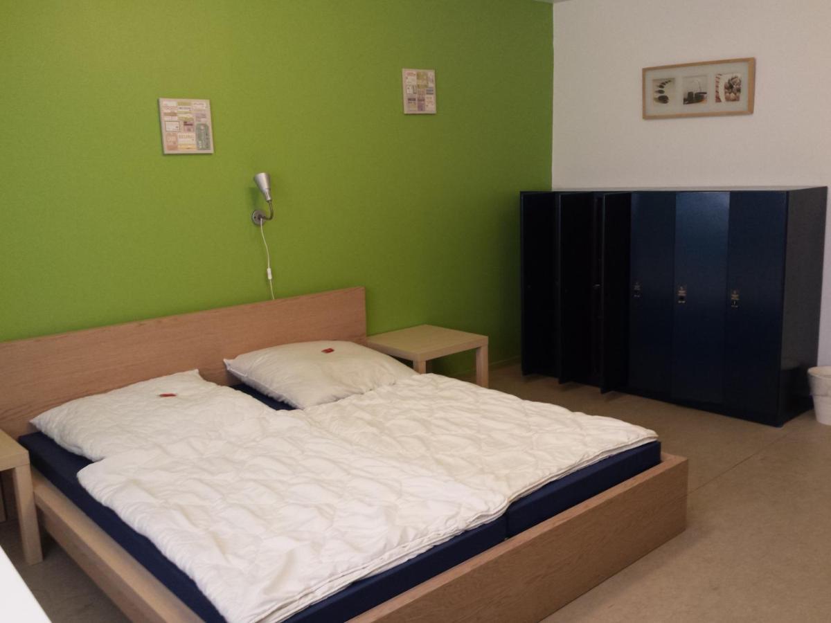 Jugendgastehaus Lichterfelde Pansiyon Berlin Dış mekan fotoğraf