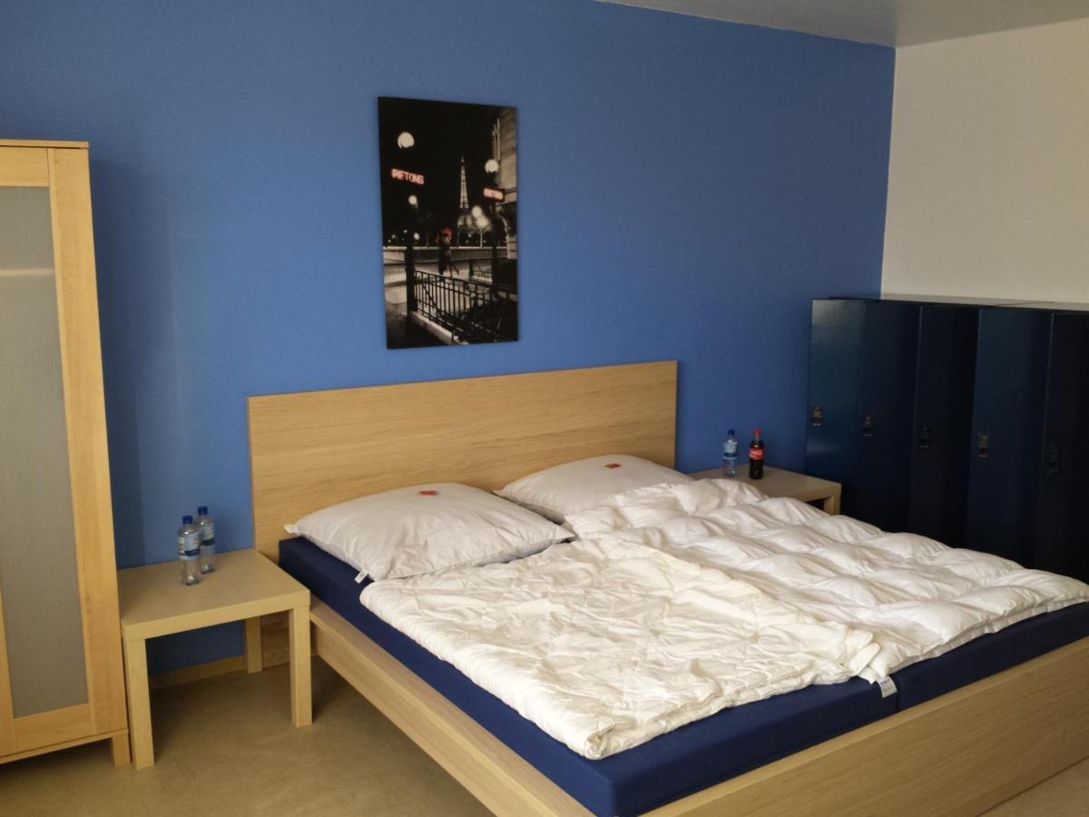Jugendgastehaus Lichterfelde Pansiyon Berlin Dış mekan fotoğraf